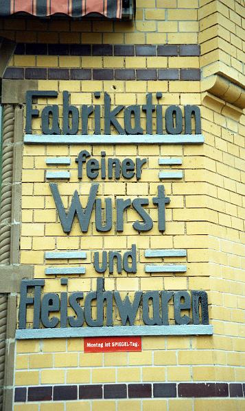 Wettin, Lange Reihe, 21.11.2001.jpg